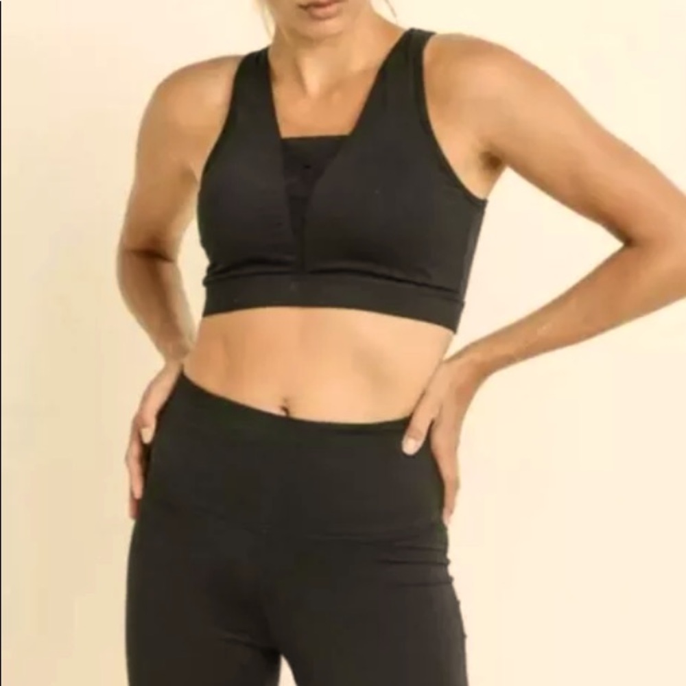 Mono B Black Ribbon Front Size S Sports Bra NWT